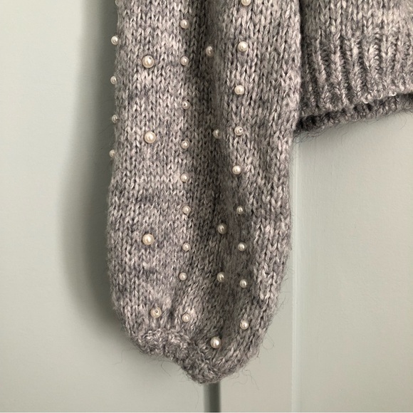 Gray Pearl-covered Crop Sweater Urban Outfitters - Picture 5 of 5